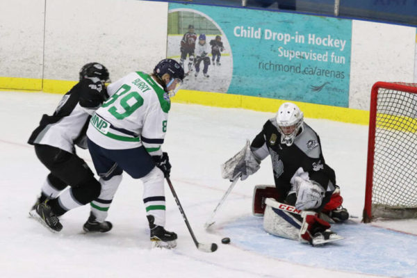 Captain gives White Rock Whalers shootout victory over Aldergrove